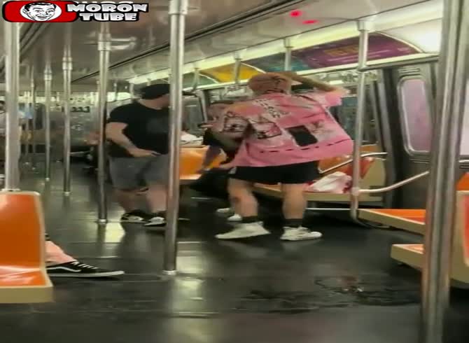 Video :When two riffraff attack a metro rider, a man protects them